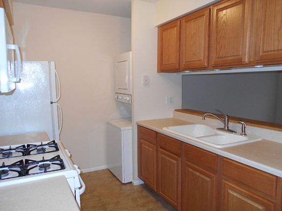 5th image of 1375 Woodcutter Ln Unit C