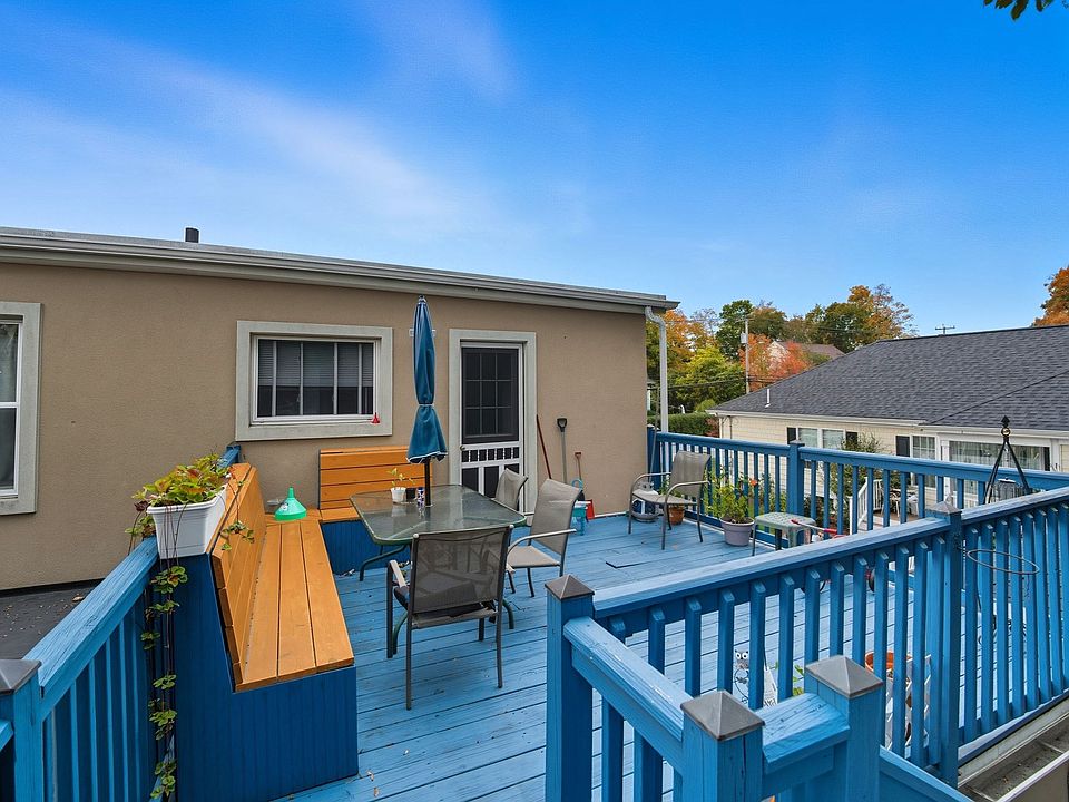 Private Deck