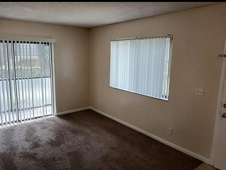 677 Trace Cir #1 — Photo 3