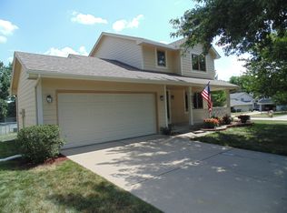 425 52nd Pl, West Des Moines, IA 50265