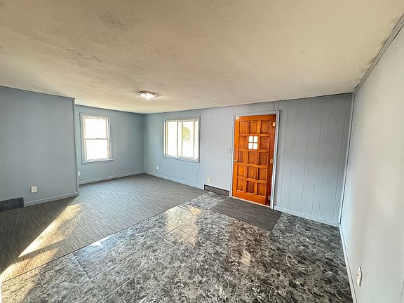 3rd image of 411 W 13th St