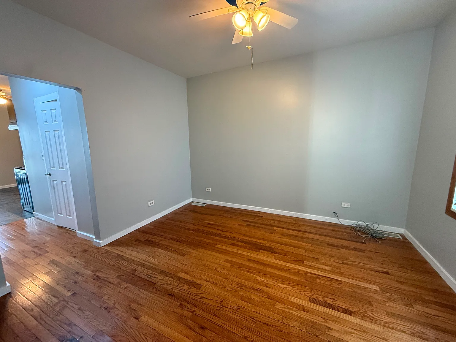 2 bed, 700 sqft, $1,550 — Photo 3
