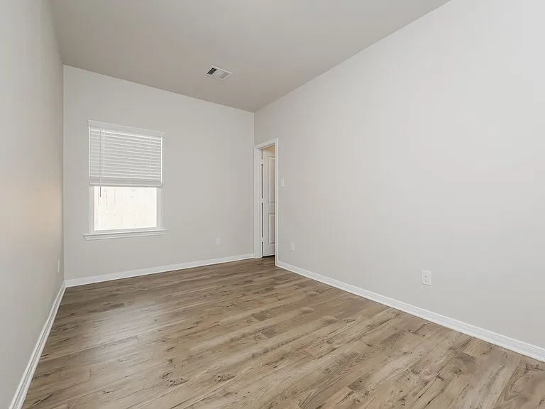 16430 Honeysuckle Hill Dr — Photo 17