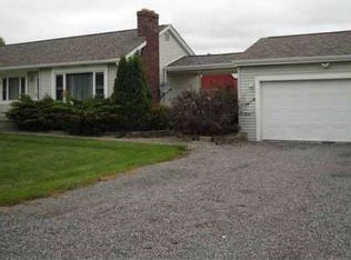 6119 Aiken Rd, Lockport, NY 14094