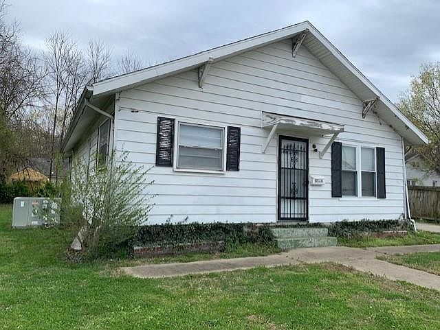 2nd image of 120 N Kentucky Ave