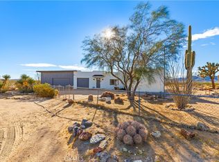 60611 Birdie Ln, Landers, CA 92285