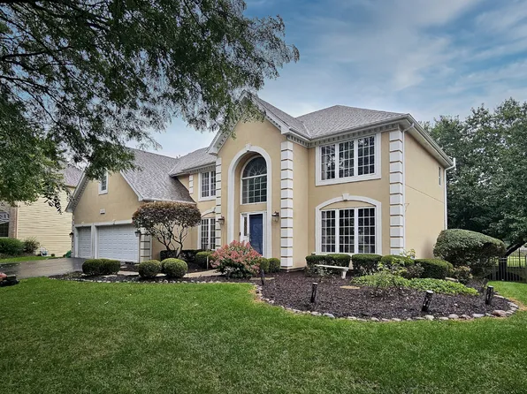1944 Clyde Dr, Naperville, IL 60565