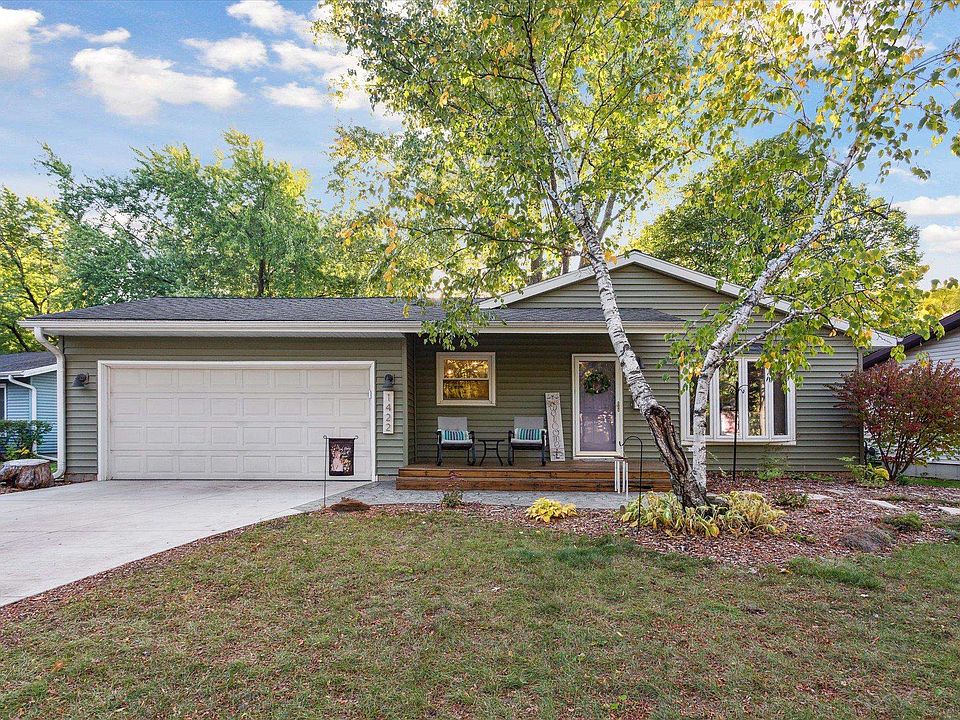 1st image of 1422 Rae Ln