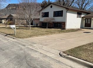 2203 31st St S, La Crosse, WI 54601