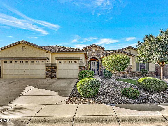 2nd image of 18449 W Desert Ln