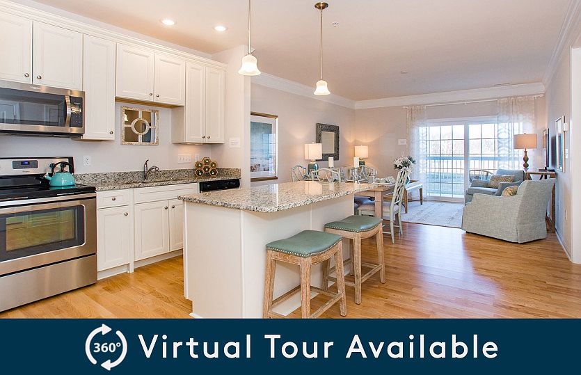 Beautiful Kitchen with Island