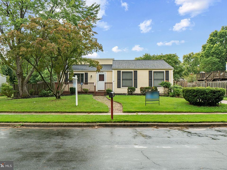 1st image of 272 Laguna Cir