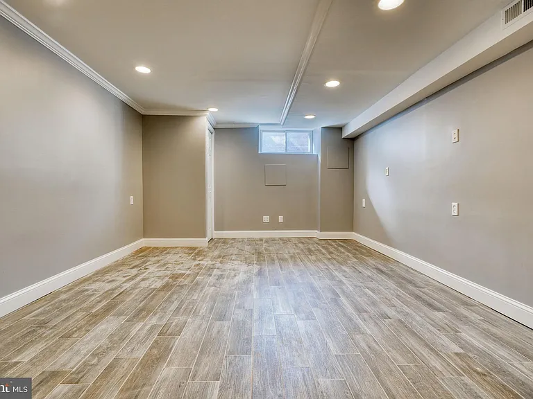 119 S Bouldin St — Photo 26