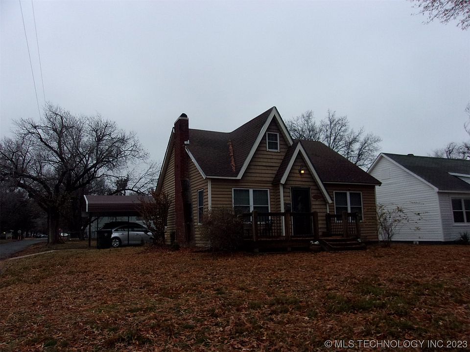 2nd image of 1702 Houston St