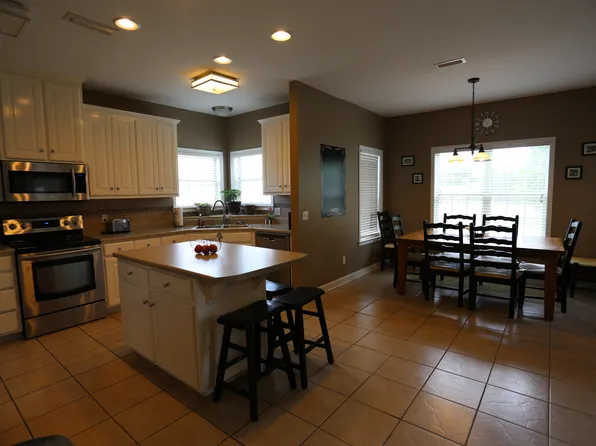 71 Bradford Ln, Dothan, AL 36301