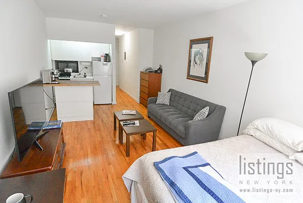 Rented by City Connections Realty | media 37