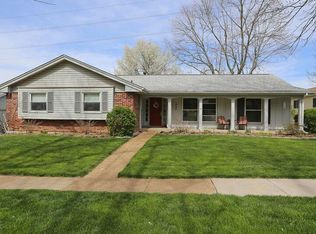 1022 Terracerock Cir, Ballwin, MO 63011