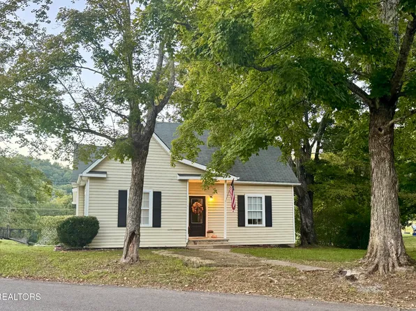 5820 Atkins Rd, Knoxville, TN 37918