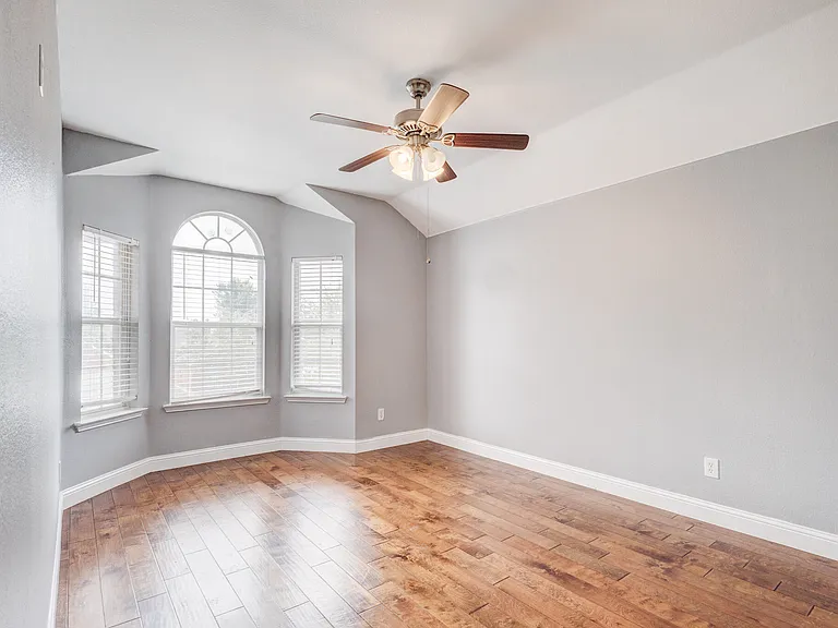 6107 Lakecrest Dr — Photo 25
