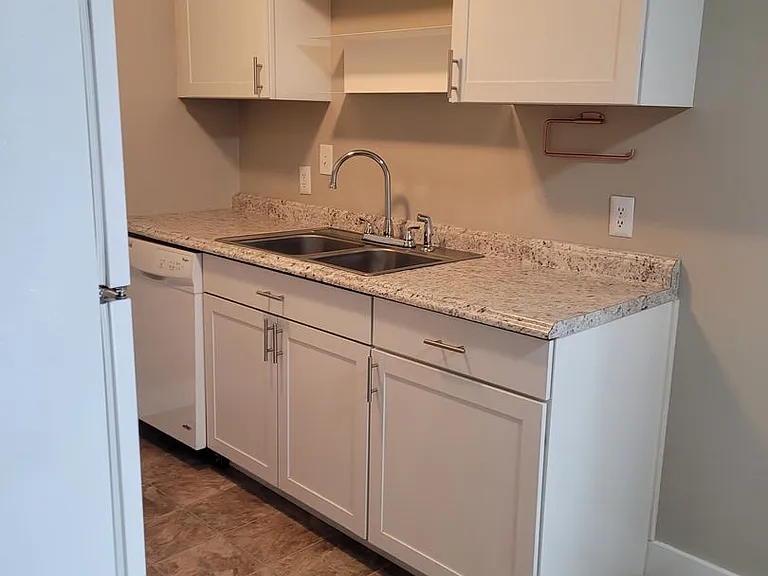 Must See Updated Units — Photo 2