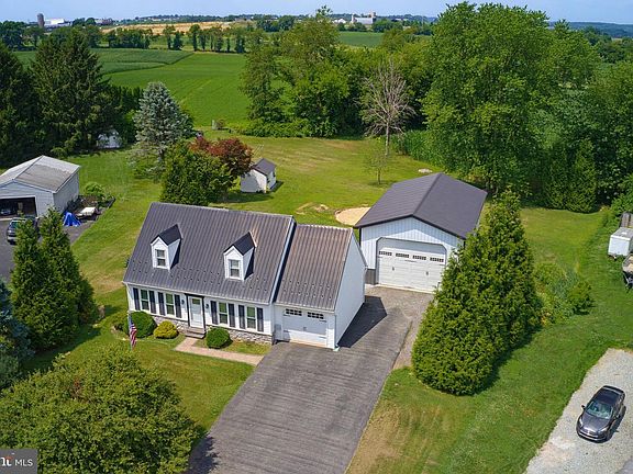 2nd image of 50 Hartwicke Dr