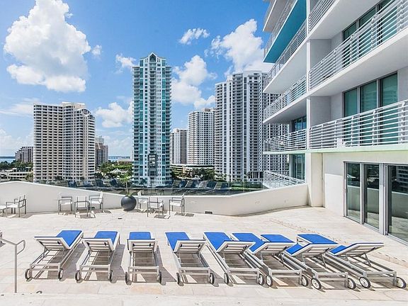 4th image of 335 Biscayne Blvd #1600