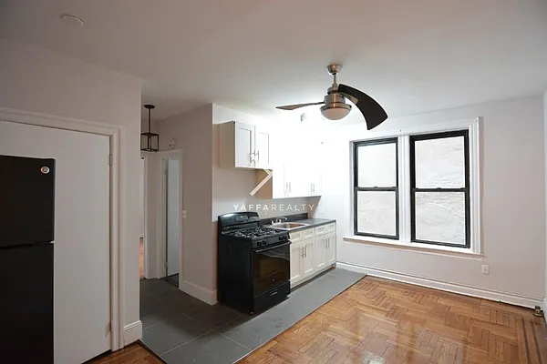 Rented by Yaffa Realty LLC | media 35