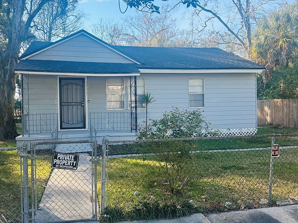 1st image of 3146 2nd Street Cir