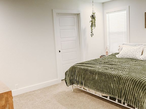 4th image of 438 Wildwood Point