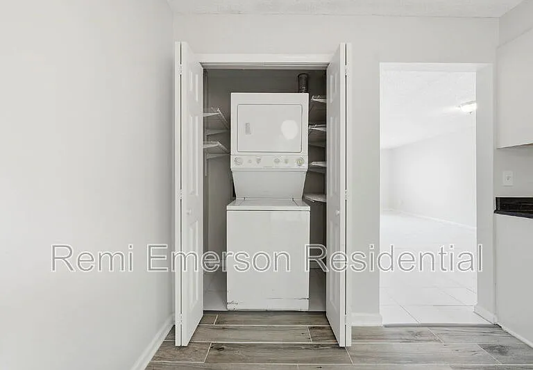 7473 Belle River Ct — Photo 10