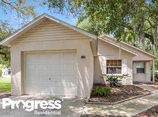 905 N Rockingham Ave, Tavares, FL 32778