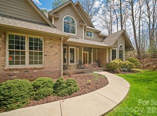 104 Black Hawk Rdg, Weaverville, NC 28787