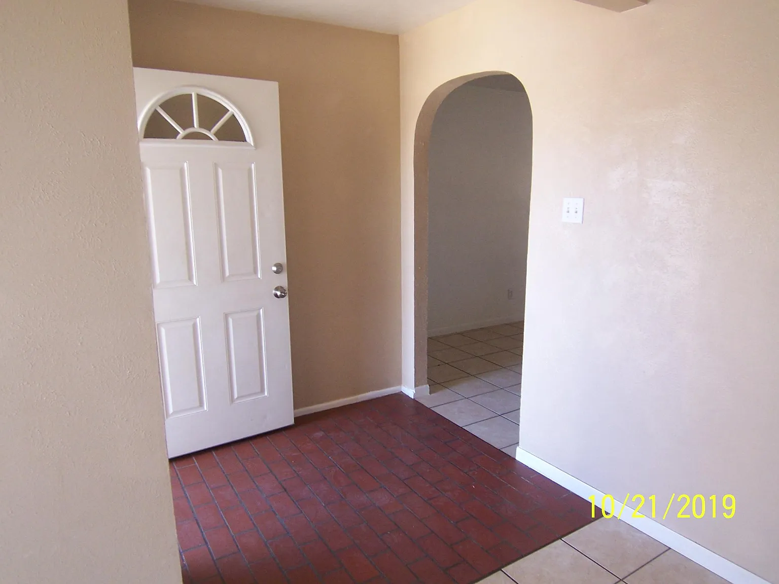4 bed, 1601 sqft, $2,200 — Photo 2