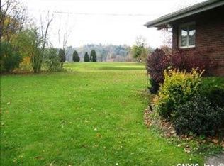 110 Bristol Rd, Fayetteville, NY 13066