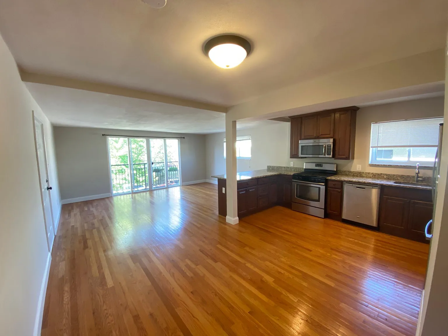 2 bed, $1,750 — Photo 2