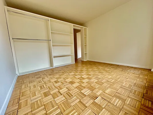 Rented by R New York | media 27