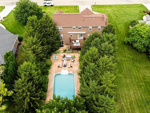 5th image of 510 Mayfair Ct
