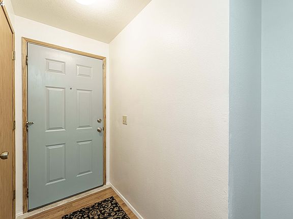 3rd image of 1414 NE 72nd St APT 2