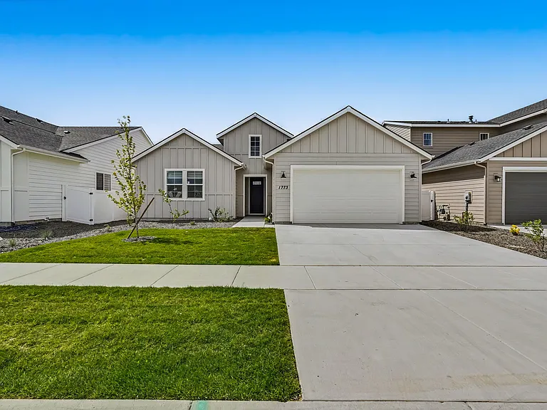 A Brand New 4BR/2BA Single Family Home!