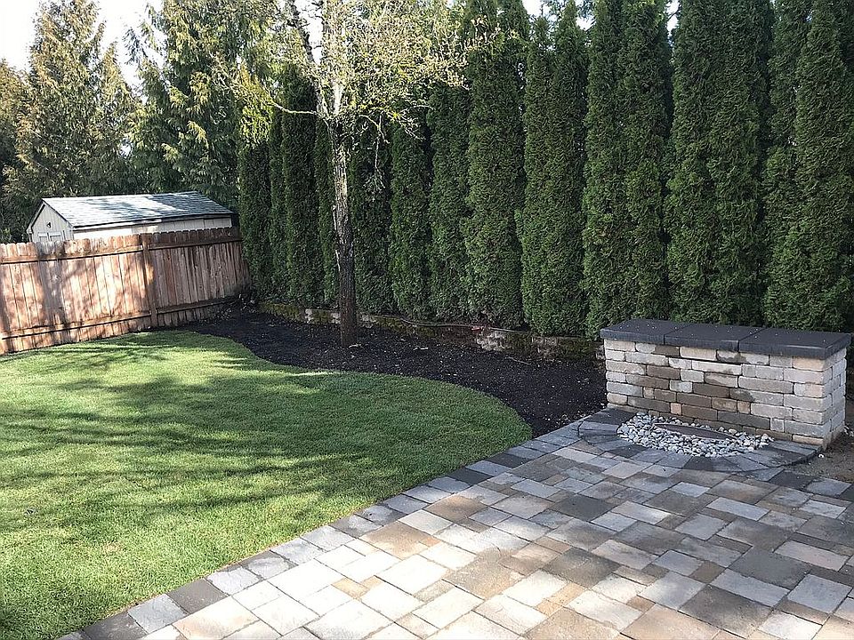 Patio w/water feature