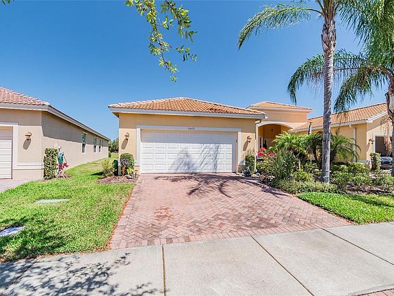 2nd image of 15652 Aurora Lake Cir