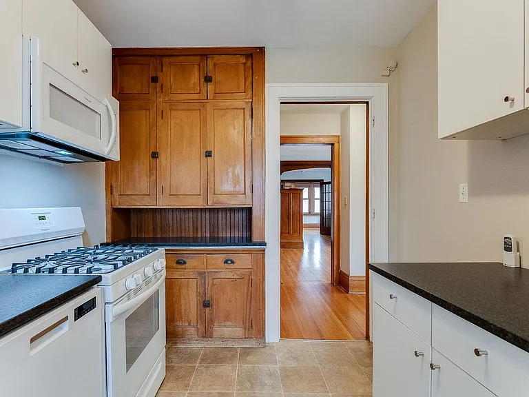 1725 Laurel Ave — Photo 8