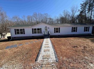 500 Wilkins Ford Rd, Inman, SC 29349