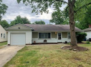 7017 Oakwood Rd, Parma Heights, OH 44130