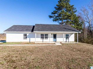 111 Leisure Ln, Arab, AL 35016