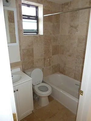 Rented by Chartwell Manhattan Realty | media 6