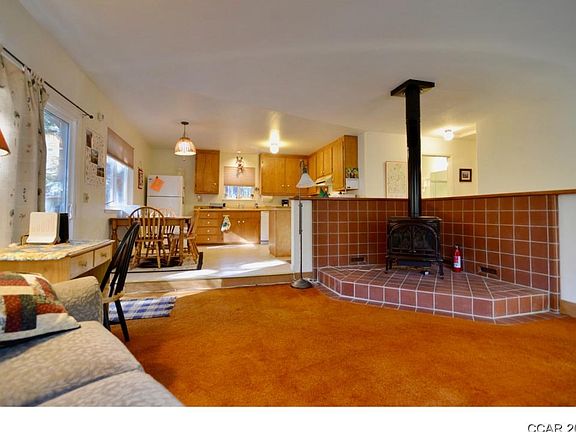 3rd image of 1152 Laurel Cir