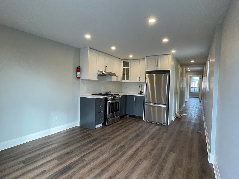 798 Ossington Ave #M