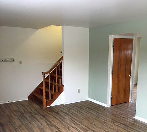 2nd image of 525 Plaza Dr