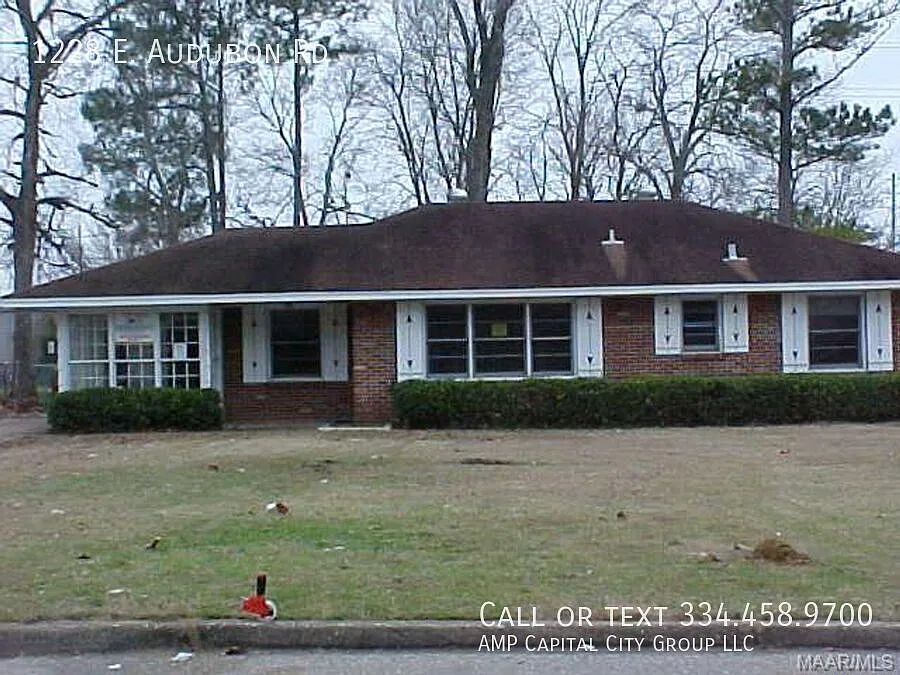 1228 E Audubon Rd
